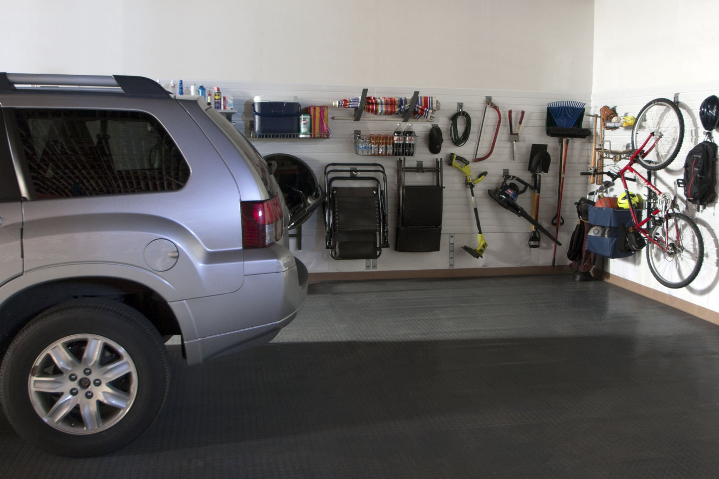 Wall Storage - StoreWALL 8' Standard Duty 32 Piece Starter Set
